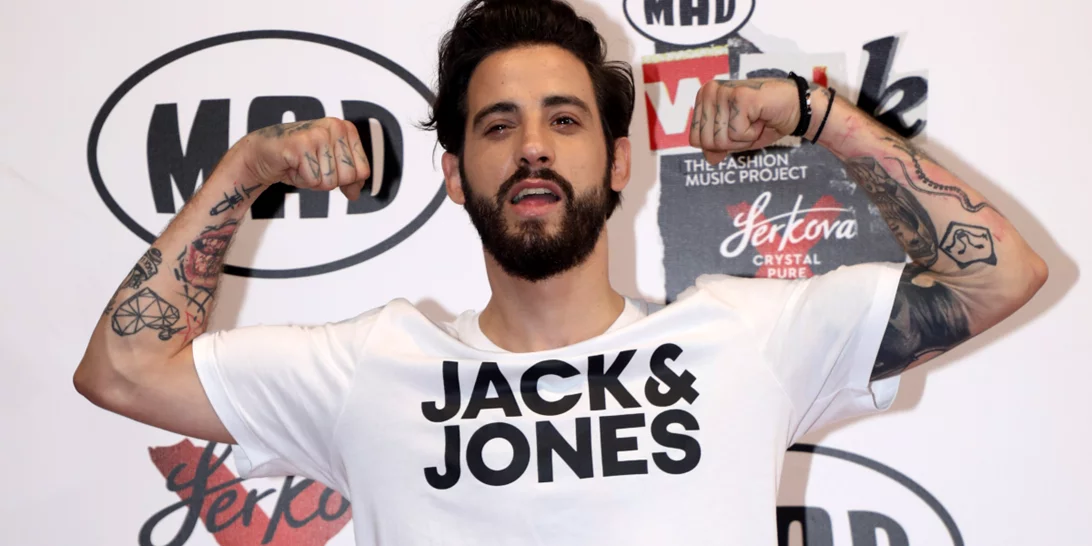 Αναστάσιος Ράμμος σε ρεπόρτερ του Alpha | "Ρε μπούφο δεν απαγορεύεται να μαζέψω τους φίλους μου και να κάνω ένα πάρτι" (βίντεο)