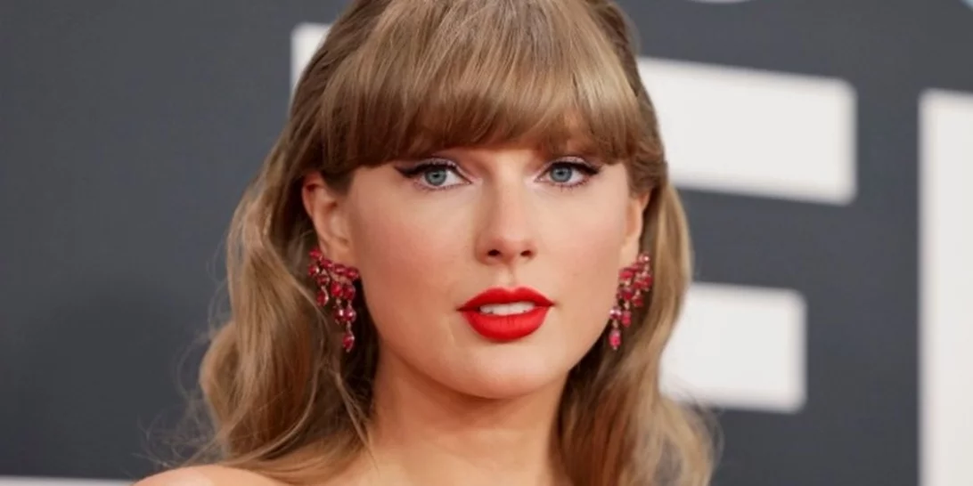Η Τέιλορ Σουίφτ αποκαλύπτει λεπτομέρειες για το νέο της άλμπουμ "The Life of a Showgirl"