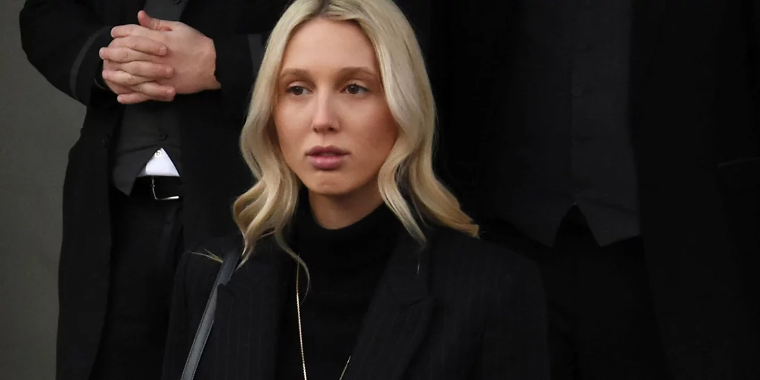 Μαρία Ολυμπία Γλύξμπουργκ | Το ανέμελο (αλλά πολύ σύγχρονο) χτένισμά της στην κηδεία του τέως βασιλιά Κωνσταντίνου