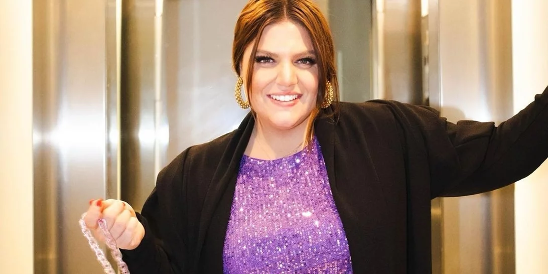 Η Δανάη Μπάρκα με το κολακευτικό χρώμα κραγιόν που θα φορέσουμε όλες φέτος τον χειμώνα