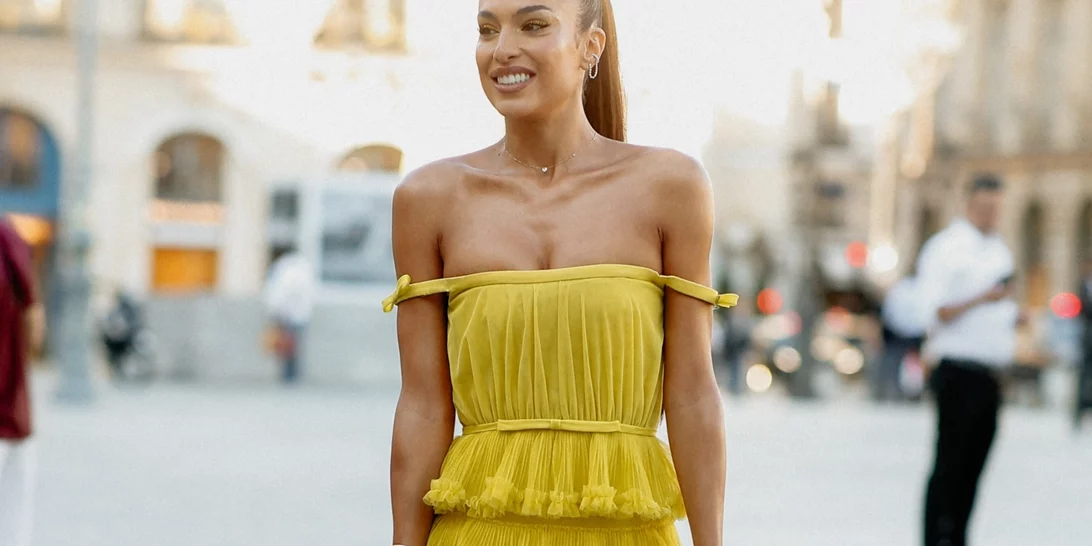 Το φόρεμα από τη Zara που θα θες να φοράς σε κάθε βραδινή σου έξοδο την άνοιξη