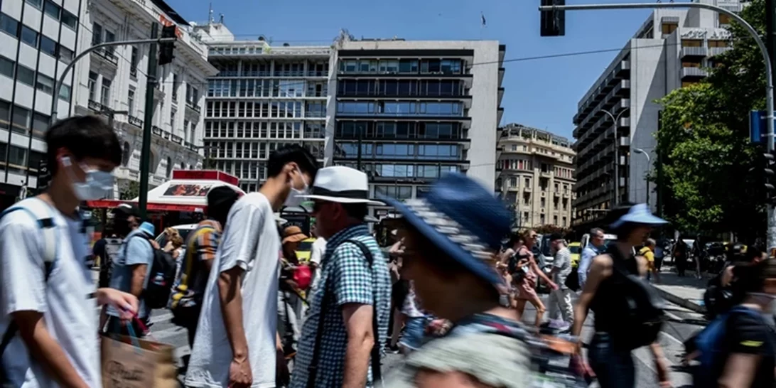 Κορονοϊός | "Όχι" Πλεύρη στην επαναφορά των μέτρων - Το κύμα της πανδημίας έχει ήδη κορυφωθεί