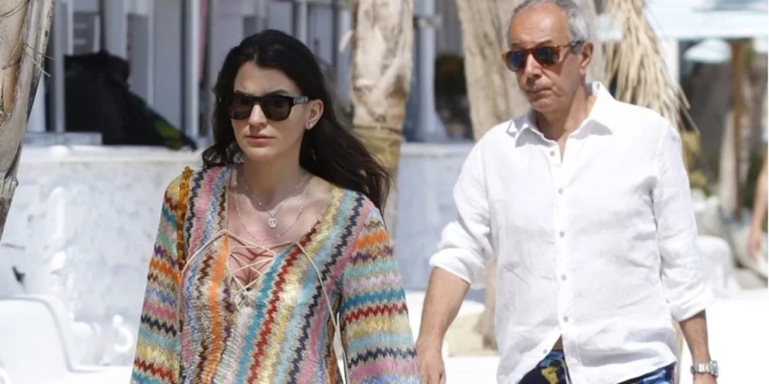 Δήμητρα Κούστα | Χαμογελαστή με λεοπάρ μπικίνι στις Φιλιππίνες σε luxury resort