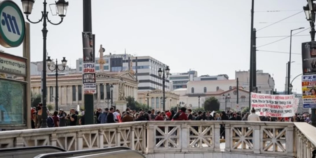 "Παραλύει" η χώρα την Πέμπτη | Στάσεις εργασίας στα ΜΜΜ, απεργούν εκπαιδευτικοί και γιατροί