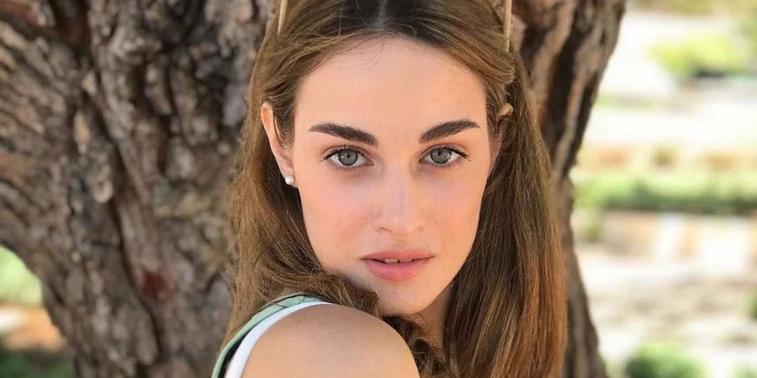 Μαρία Βοσκοπούλου | Με μποέμ chic φόρεμα στο "Περιβόλι στη Βάρη"