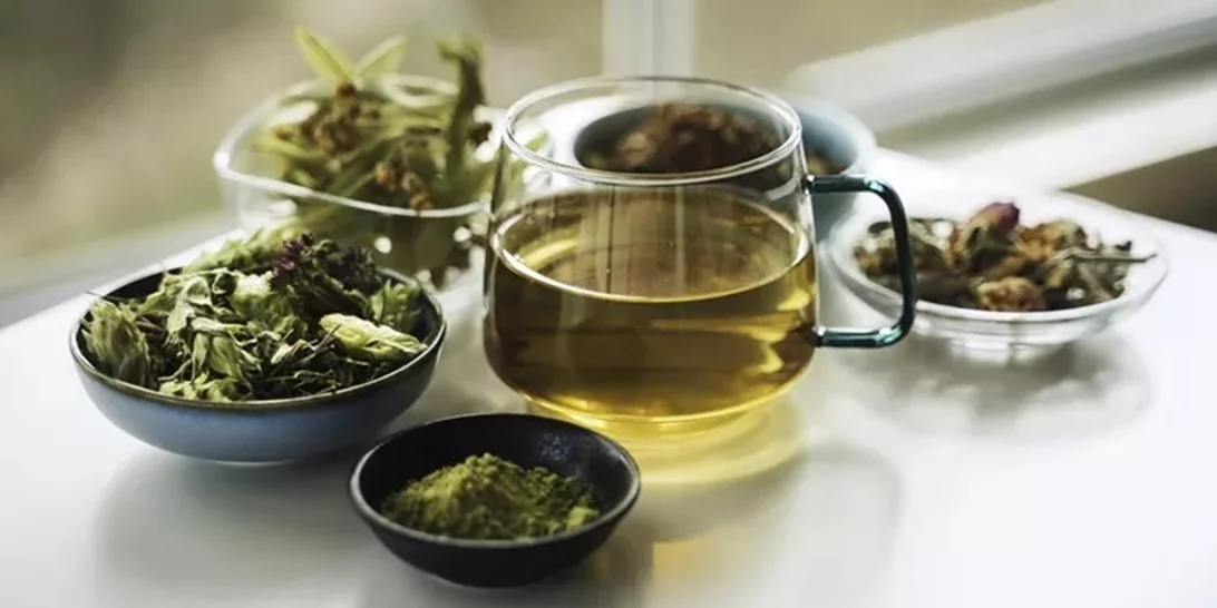 Πέντε είδη τσαγιού που "καίνε" το λίπος στην κοιλιά με φυσικό τρόπο