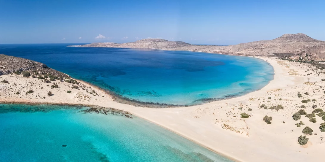 Ελαφόνησος | Ο εξωτικός παράδεισος της Πελοποννήσου που στοχεύει στην αειφόρο τουριστική ανάπτυξη