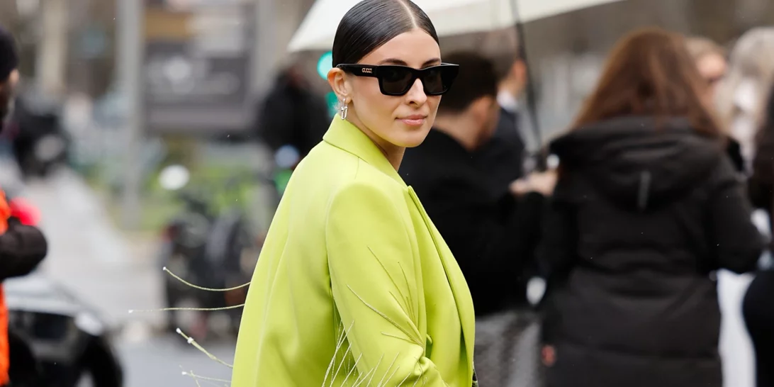 7 συμβουλές μόδας για να φορέσεις τα έντονα χρώματα χωρίς στιλιστικά λάθη