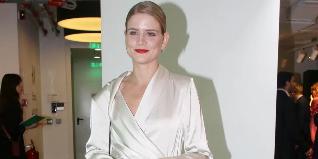 Η Δανάη Μιχαλάκη συνδύασε σε ένα casual σύνολο τα 5 απαραίτητα κομμάτια του φθινοπώρου