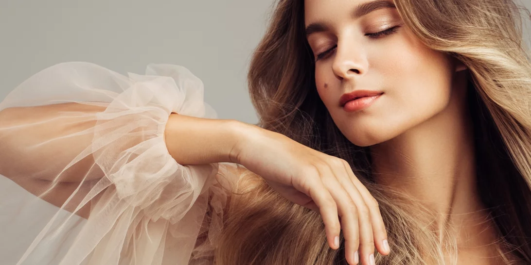 Τα αρώματα που θα κάνουν τους πάντες στο ρεβεγιόν να αναρωτιούνται τι φοράς