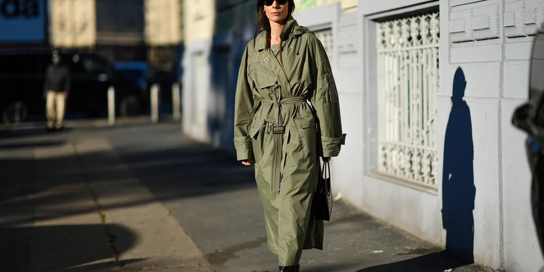 Το αδιάβροχο μπουφάν από την Oysho που θα σε σώσει στις βροχερές μέρες