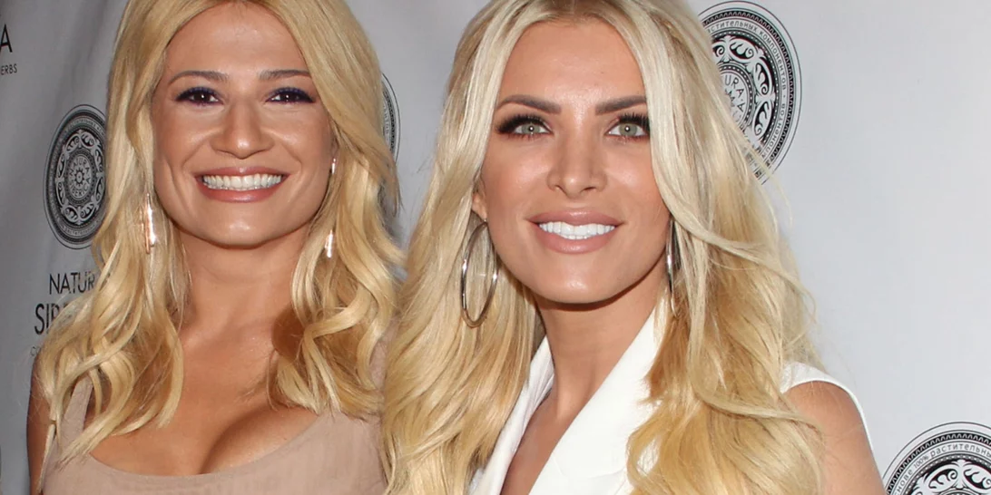 Barbiecore Test |  Ποια φόρεσε καλύτερα το φούξια φόρεμα, η Κατερίνα Καινούργιου ή η Φαίη Σκορδά;