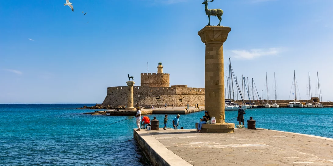 Ρόδος | Ο καλύτερος Απρίλιος όλων των εποχών για τον τουρισμό του νησιού