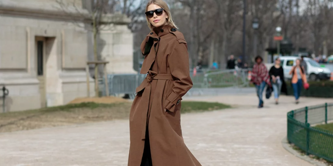 Αυτό είναι το διάσημο πανωφόρι που φορούν όλες οι A-listers της μόδας τον χειμώνα