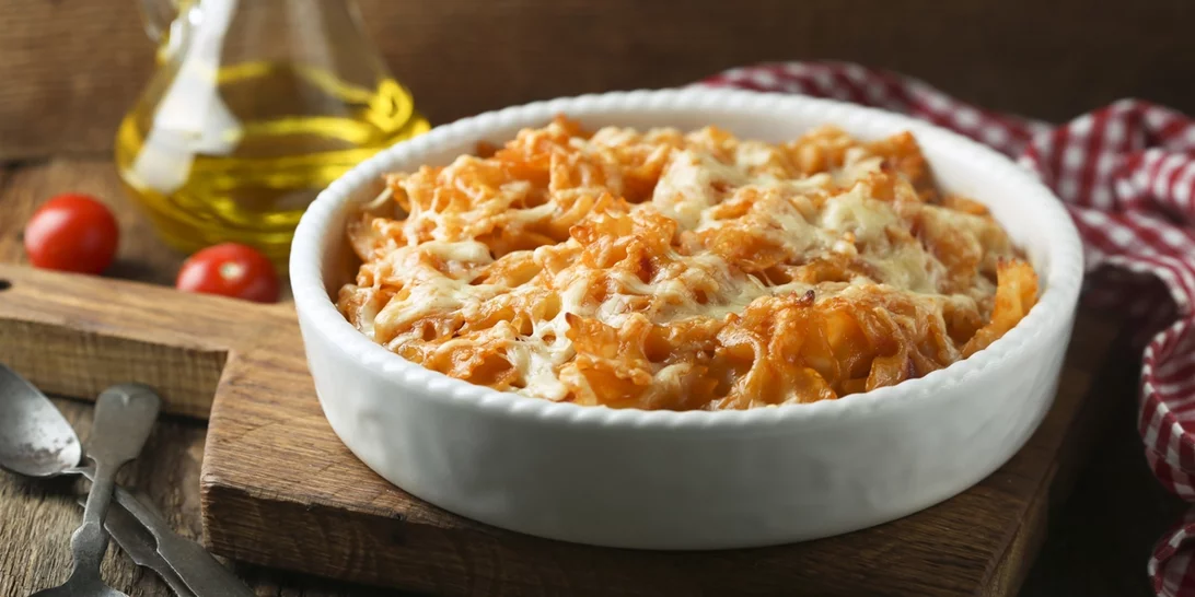 Τι να μαγειρέψω σήμερα; Η απόλυτη συνταγή για μακαρονάδα φούρνου με κόκκινη σάλτσα