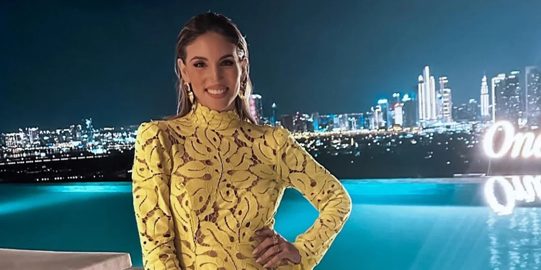 Η εντυπωσιακή εμφάνιση της Αθηνάς Οικονομάκου στο Ντουμπάι | Το φωτογραφικό άλμπουμ του ταξιδιού της