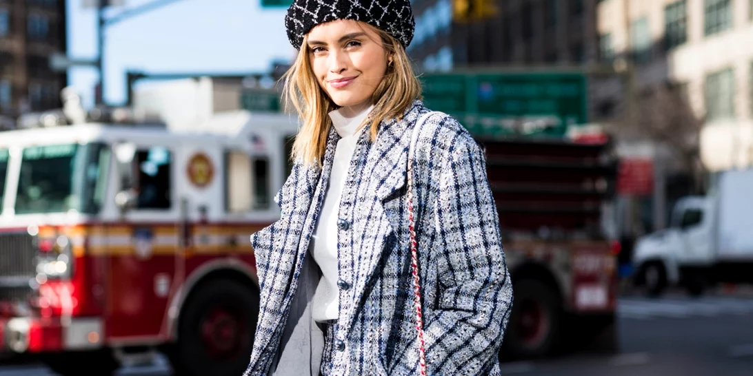 Βάλε στην άκρη τα επίπονα ψηλοτάκουνα | 8 φλατ παπούτσια για να περπατάς με στιλ και άνεση