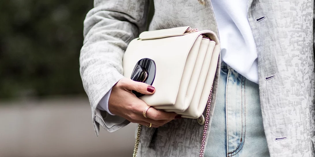 Έχεις κοντά νύχια; Οι τάσεις της χρονιάς που θα τα αναδείξουν