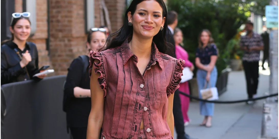 Τα glove flats είναι τα πιο μίνιμαλ παπούτσια που θα φορέσεις το φθινόπωρο