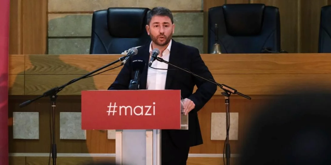 Ο Νίκος Ανδρουλάκης πανηγυρικά 6ος πρόεδρος του ΠΑΣΟΚ - Γιατί είναι διπλή η νίκη του απέναντι στον Γιώργο Παπανδρέου