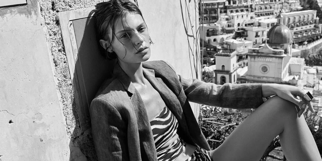 10 κομμάτια από τις εκπτώσεις του Zara που θα φορέσεις σίγουρα στις διακοπές