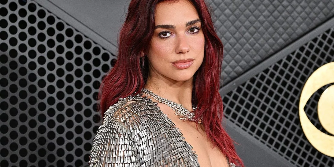 Dua Lipa | Ο σοβαρός λόγος που ακύρωσε τη συναυλία της - "Με πονάει πραγματικά"