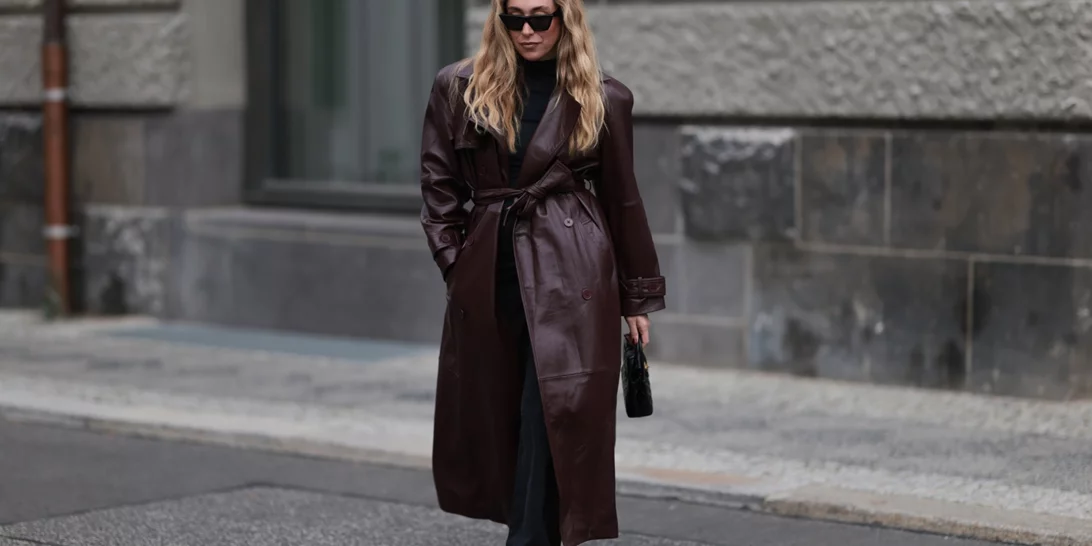 Η πολυτελής καμπαρντίνα από τη Marks & Spencer που θα αναβαθμίσει όλα τα φθινοπωρινά looks σου