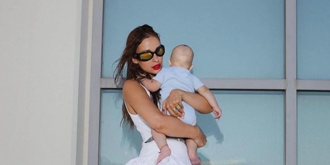 Καλλιτεχνικές ανησυχίες | Η Ελένη Φουρέιρα μας δείχνει τα πρωινά παιχνίδια με τον γιο της