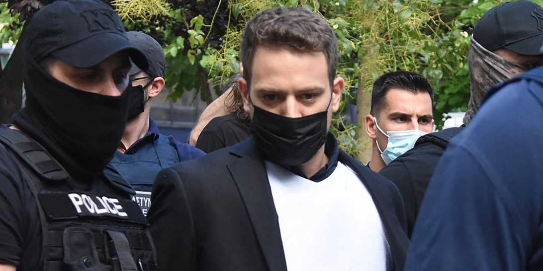 Γλυκά Νερά- Ντοκουμέντο: Το ρεσιτάλ υποκρισίας του Αναγνωστόπουλου μετά τη δολοφονία της Καρολάιν- "Βοήθεια, ασθενοφόρο"