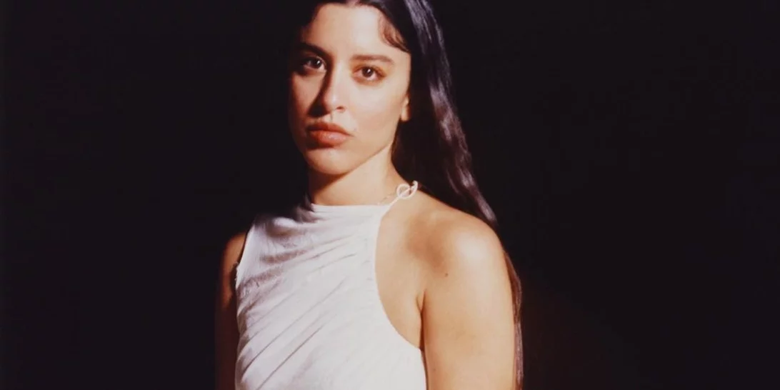 Η Μαρίνα Σάττι θα εκπροσωπήσει την Ελλάδα στη Eurovision - Ποια είναι η τραγουδίστρια που έκανε πάταγο με τη Μάντισσα