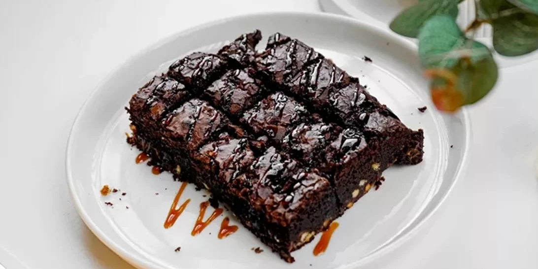 Ζάχαρη στα γλυκά ή στα ποτά | Ποιο από τα 2 είναι πιο επικίνδυνο για την υγεία σου;