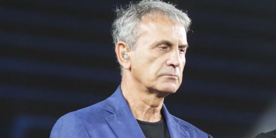 Ποιος Τσιτσάνης; Ποιος Νταλάρας και ποια ντροπή;