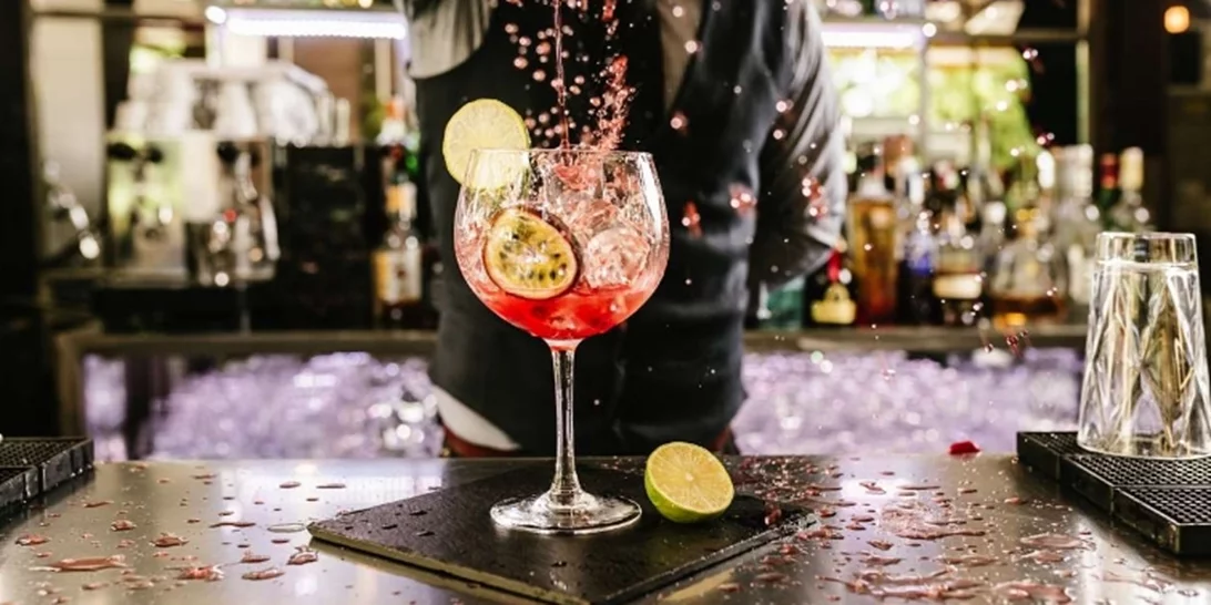 Στην Athens Bar Week, τα καλύτερα μπαρ του κόσμου καταλαμβάνουν την Αθήνα