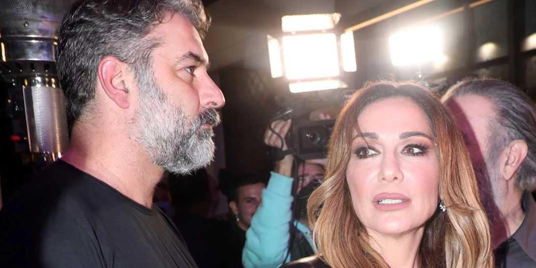 Δέσποινα Βανδή - Βασίλης Μπισμπίκης | Τα στιγμιότυπα από την πρώτη τους δημόσια εμφάνιση που τους δείχνουν full in love