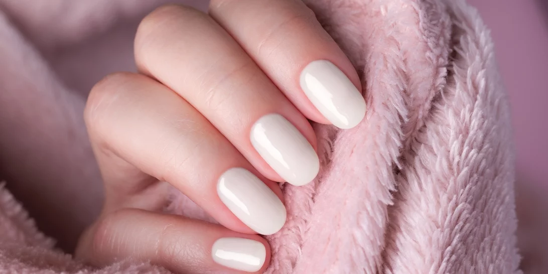 Σου χαλάει το μανικιούρ σε 2 μέρες; Έχω τη λύση!