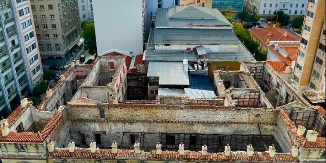 Μια νέα εποχή ξεκινά για το τετράγωνο που περικλείει τους ιστορικούς κινηματογράφους Αττικόν-Απόλλων στο κέντρο της Αθήνας