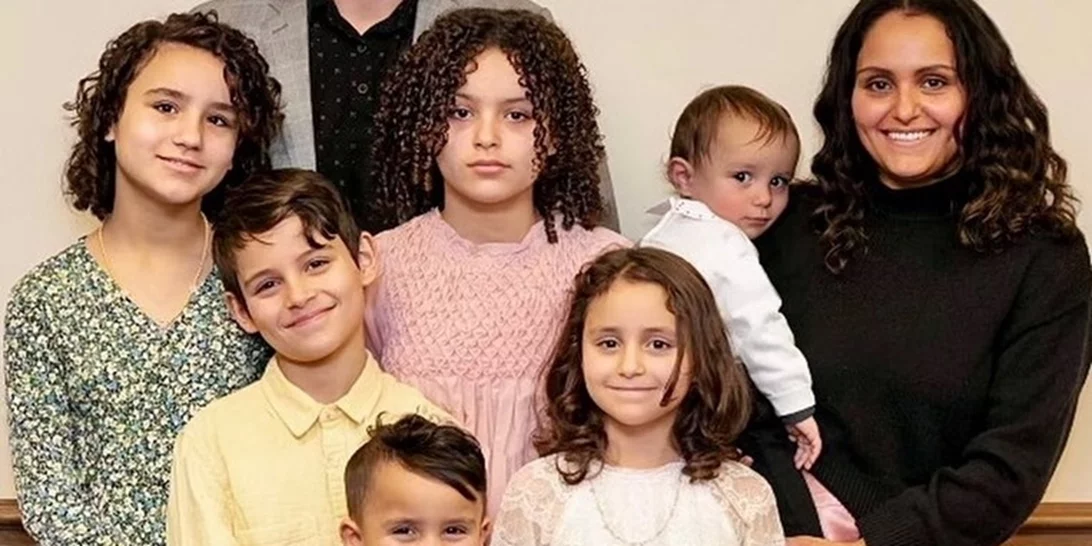 Το λάθος sms | Έστειλε sms σε λάθος αριθμό και απέκτησε σύζυγο και πέντε παιδιά!