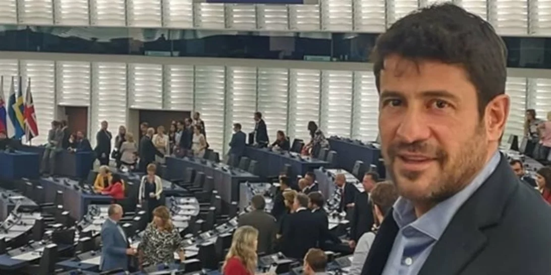 Αλέξης Γεωργούλης | Αυτές είναι οι νέες καταγγελίες - Η φωτογράφος και ο υπεύθυνος γραφείου του ευρωβουλευτή