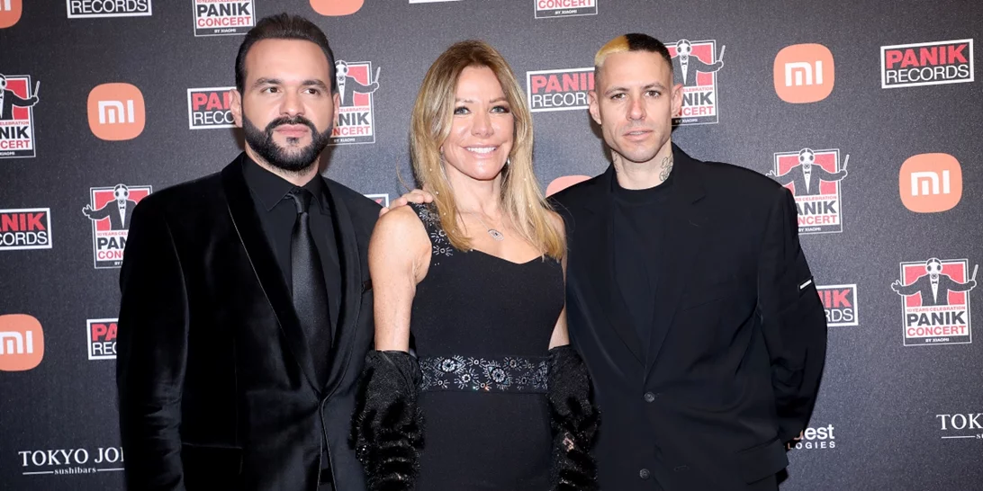 Με μαύρη ολόσωμη φόρμα | Η Μαριάννα Λάτση σε μία εμφάνιση υπερπαραγωγή στο πλευρό του γιου της, Πάρη Κασιδόκωστα