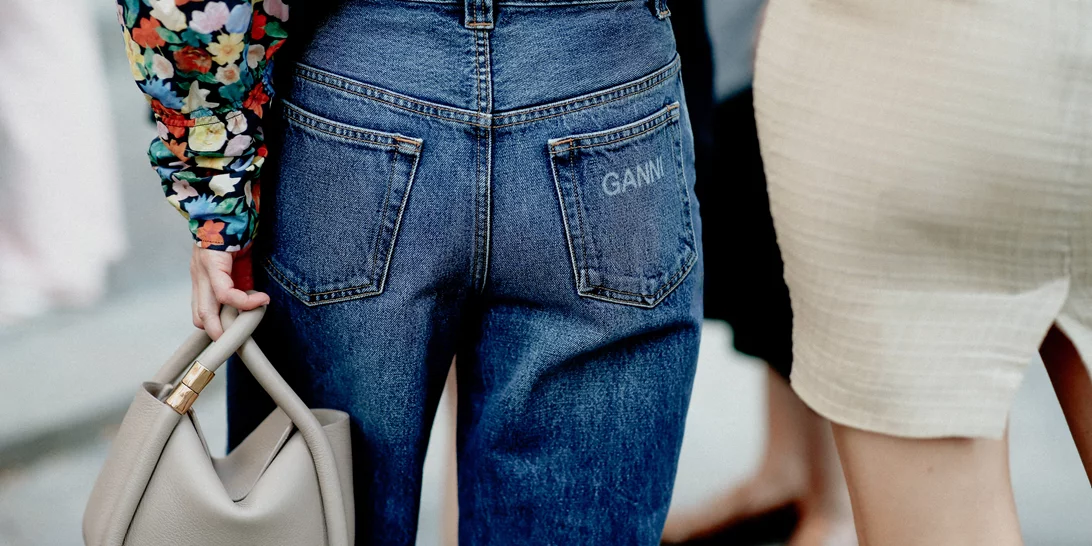 O μόνος τρόπος που θα φορέσεις denim τη νέα σεζόν