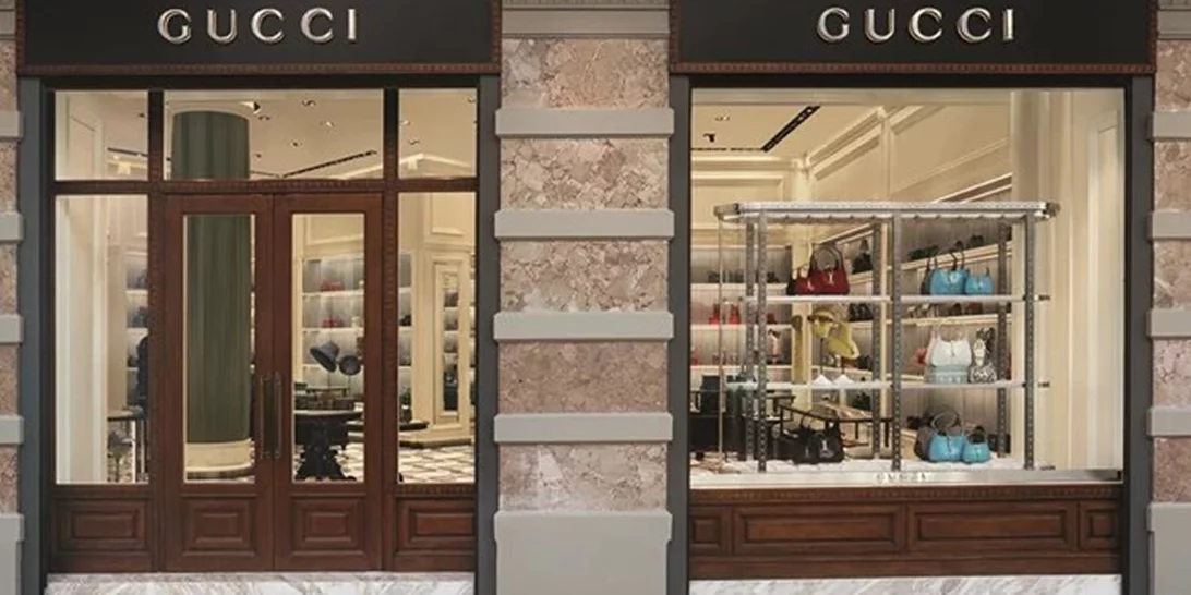 Μέσα στη νέα boutique του οίκου Gucci στο κέντρο της Αθήνας (pics)