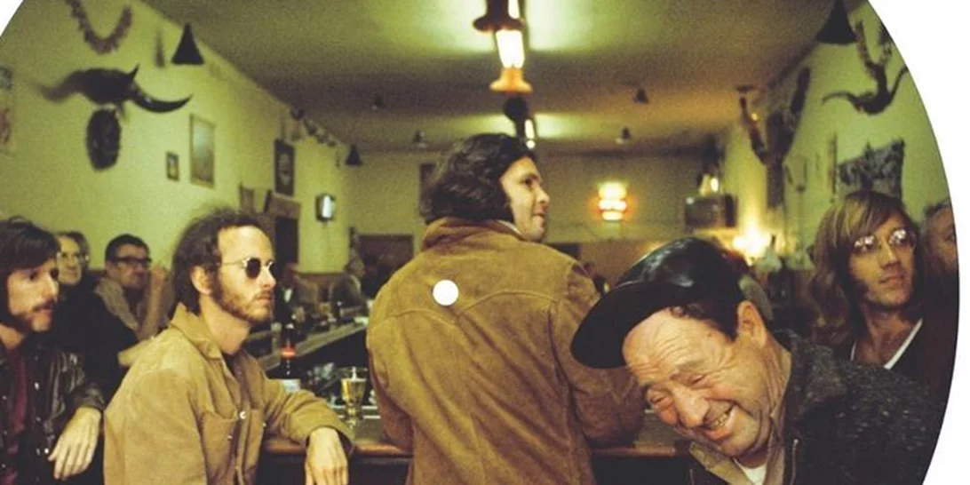 Οι Doors δίνουν πρόγευση από το βιογραφικό κόμικ "Morrison Hotel"