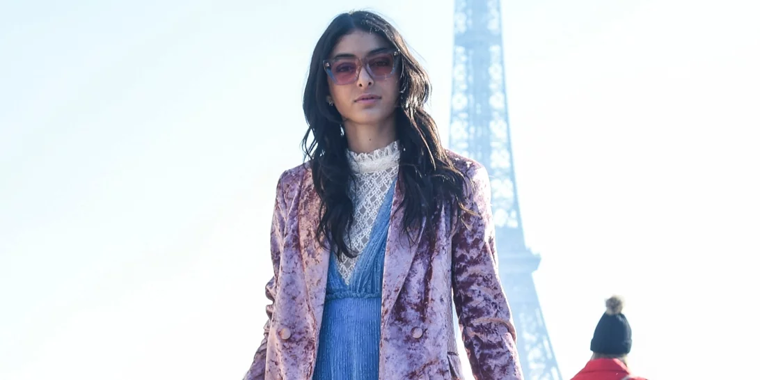 Φέτος τα χρώματα κυριαρχούν στις τάσεις της σεζόν | Πώς θα τα εντάξεις στο επίσημο ντύσιμο