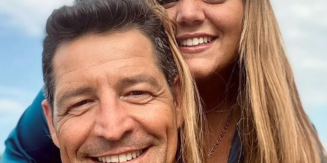 Δανάη Μπάρκα | Οι δημόσιες ευχές στον Απόστολο Ρουβά για τη γιορτή του (pics)