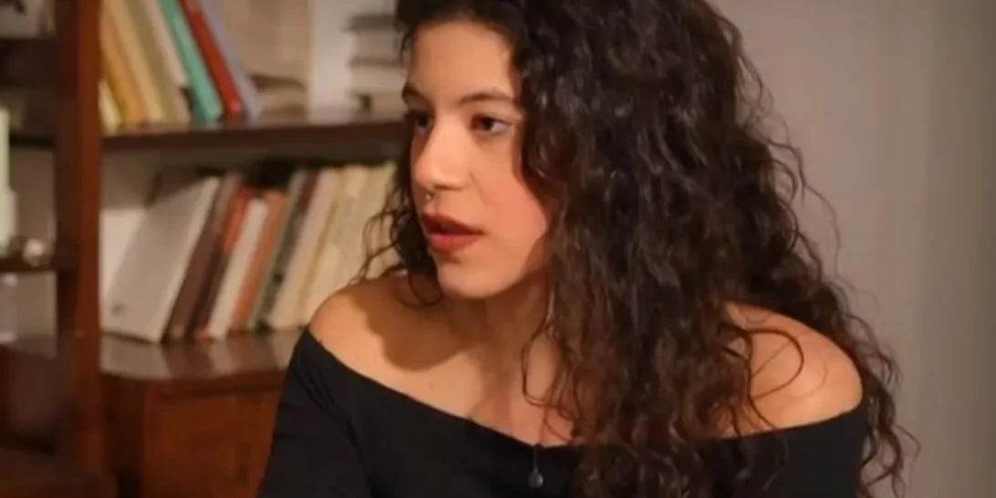 Η κόρη του Σταύρου Θεοδωράκη μιλά πρώτη φορά για τον πατέρα της - Η μάχη με τον καρκίνο που τη "διέλυσε" [βίντεο]