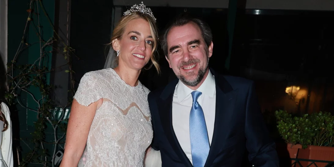 Παντρεύτηκαν ο Νικόλαος Ντε Γκρες και η Χρυσή Βαρδινογιάννη | Οι φωτογραφίες μετά το γάμο