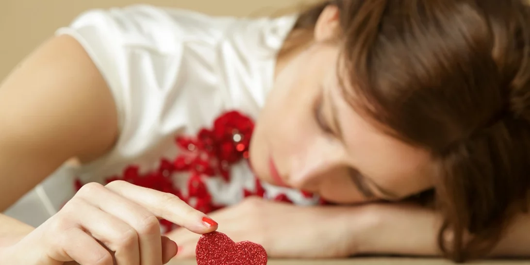 Κατάθλιψη την Ημέρα των Ερωτευμένων | Πέντε έξυπνες ιδέες για να μην το πάθεις αν είσαι single