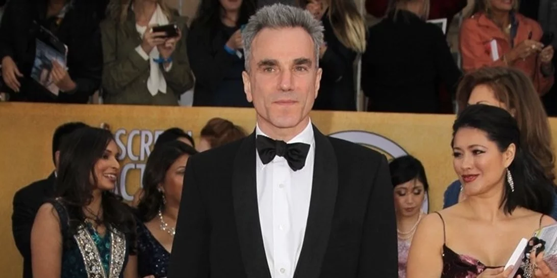 "Απογοήτευσα τον εαυτό μου και τους αγαπημένους μου"| Όταν ο Daniel Day-Lewis χώρισε την Isabelle Adjani με φαξ... τη στιγμή που έμαθε ότι περιμένουν παιδί