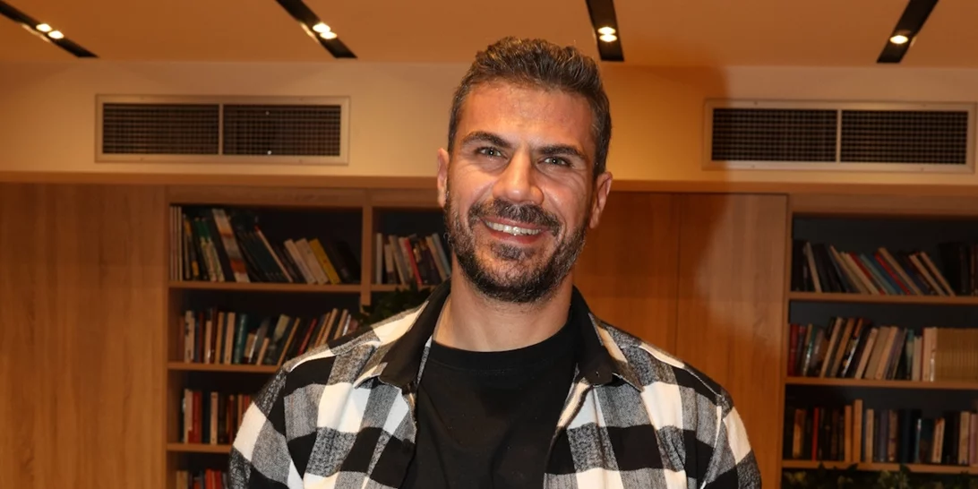 Ο Αχιλλέας και η Ακυλίνα Πετρετζίκη είναι τα πιο αγαπημένα αδέρφια | Χέρι - χέρι στη βόλτα με τον μπαμπά τους