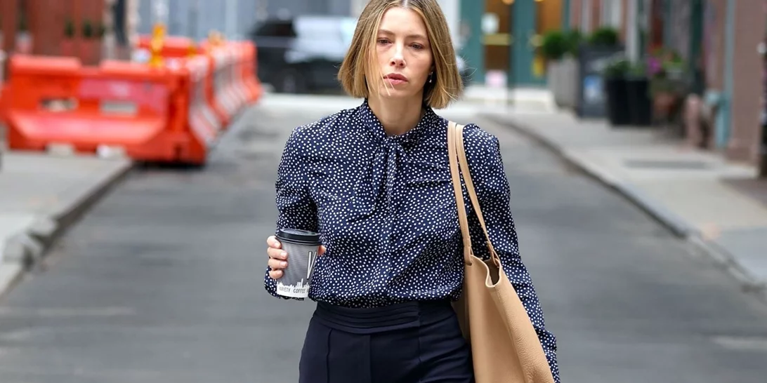 Η Jessica Biel έκανε μια σπάνια εμφάνιση με τους δύο γιους της στην πασαρέλα